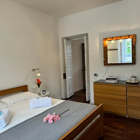 Casa Valeria - A Due Passi Dal Traghetto Apartmán
