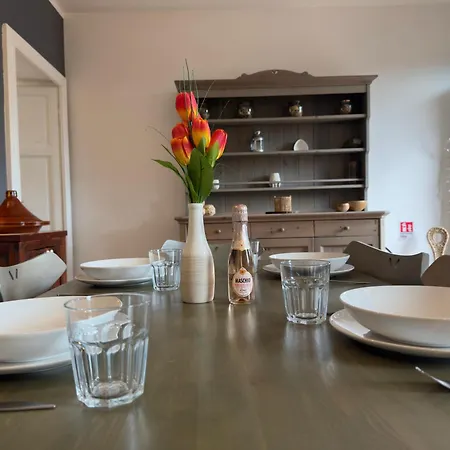 Casa Valeria - A Due Passi Dal Traghetto Apartmán