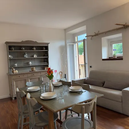 Casa Valeria - A Due Passi Dal Traghetto Apartmán