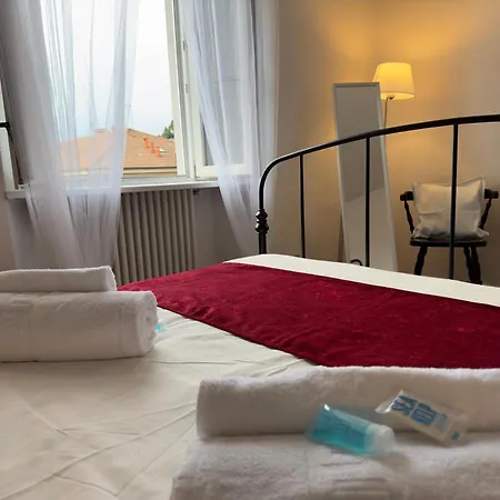 Casa Valeria - A Due Passi Dal Traghetto Apartmán *